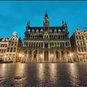 A Midi - Grand Place Brüssel